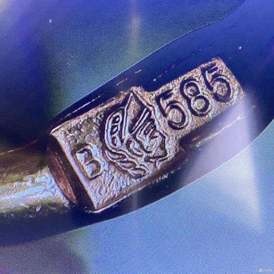 Золотая подвеска с камнями 585пр. вес: 1,18гр