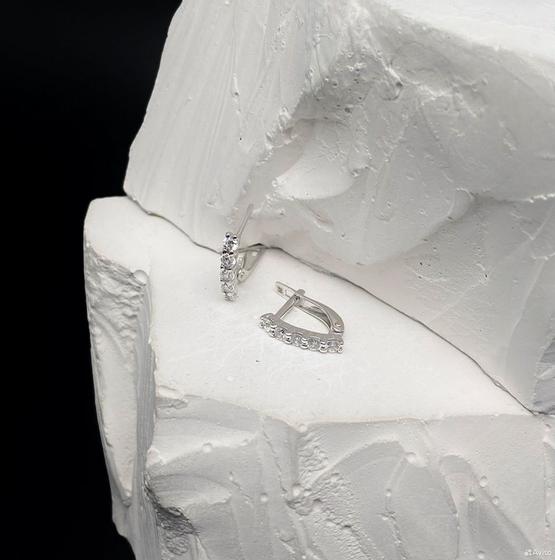 Золотые серьги с камнями 585пр. вес: 1,21гр