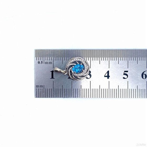 Золота подвеска с камнями 585пр. вес: 1,89гр