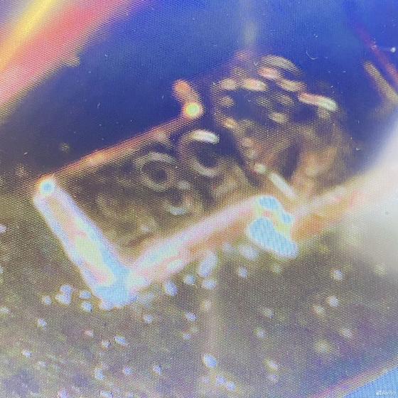 Золотые серьги с камнями 585пр. вес: 4,27гр