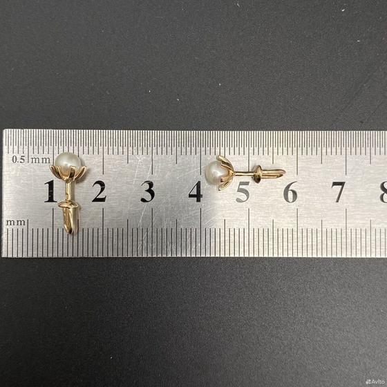 Золотые серьги с камнями 585пр. вес: 1,63гр