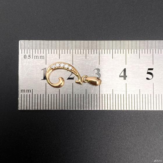 Золотая подвеска с камнями 585пр. вес: 0,84гр