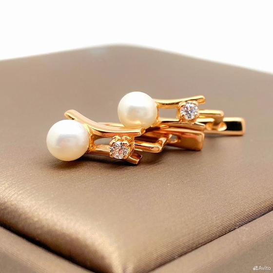 Золотые серьги с камнями 585пр. вес: 3,56гр