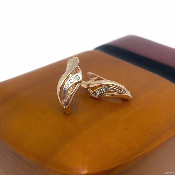 Золотые серьги с бриллиантами 585пр. вес: 2,24гр