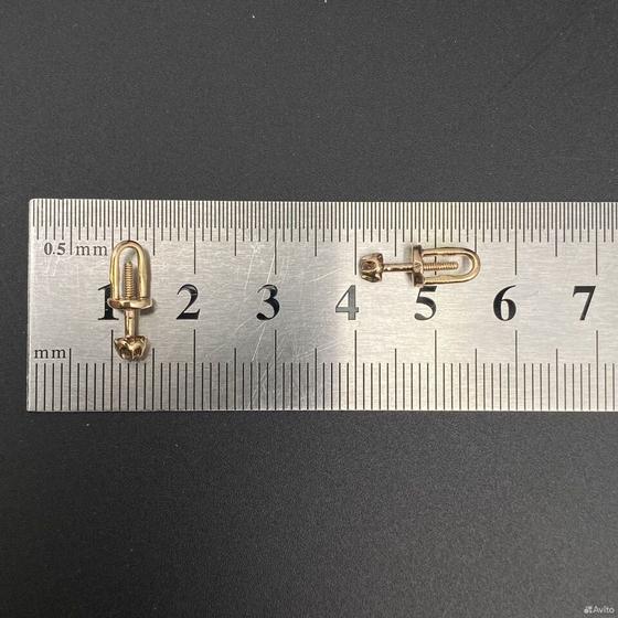 Золотые серьги с бриллиантами 585пр. вес: 1,53гр