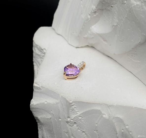 Золотая подвеска с бриллиантами 585пр. вес: 0,67гр