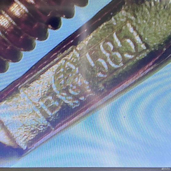 Золотые серьги с камнями 585пр. вес: 1,46гр