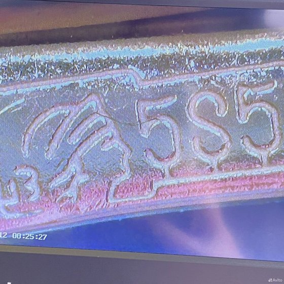 Золотые серьги с камнями 585пр. вес: 3,29гр