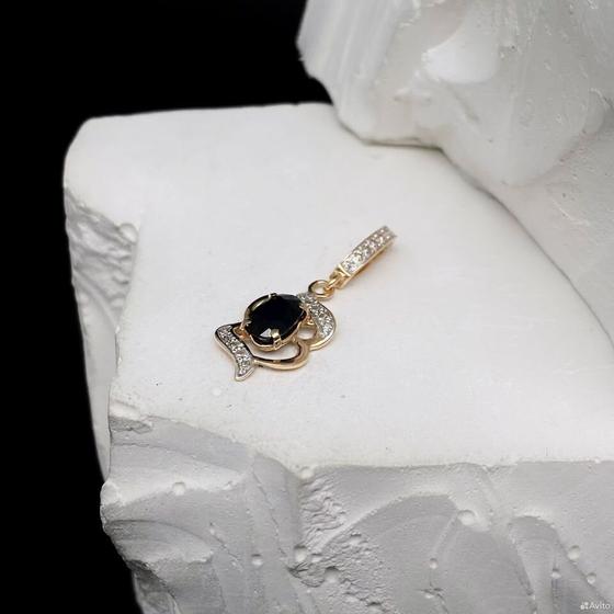 Золотая подвеска с бриллиантами 585пр. вес: 0,88гр