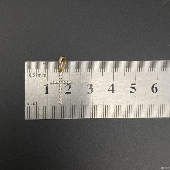 Золотой крест с камнями 585пр. вес: 0,51гр