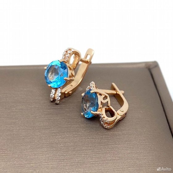 Золотые серьги с камнями 585пр. вес: 3,47гр
