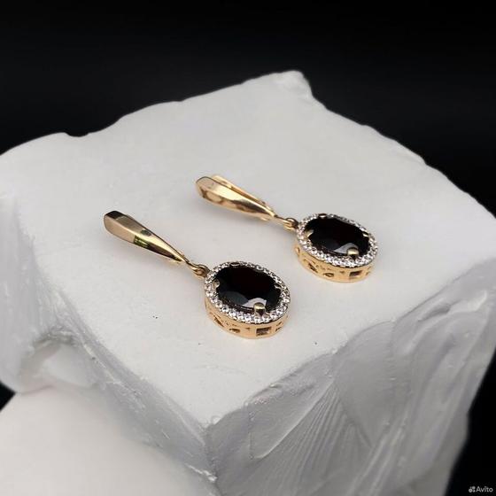 Золотые серьги с камнями 585пр. вес: 4,31гр