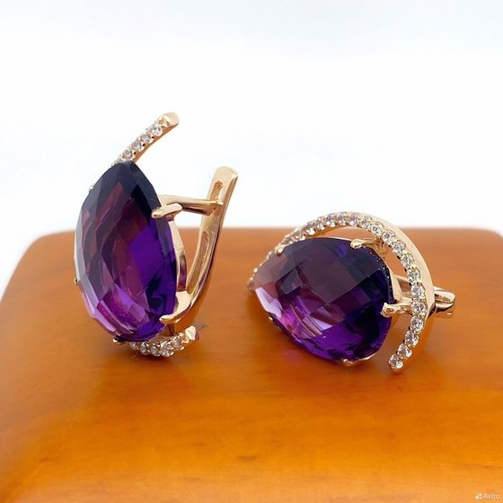 Золотые серьги с камнями 585пр. вес: 5,98гр