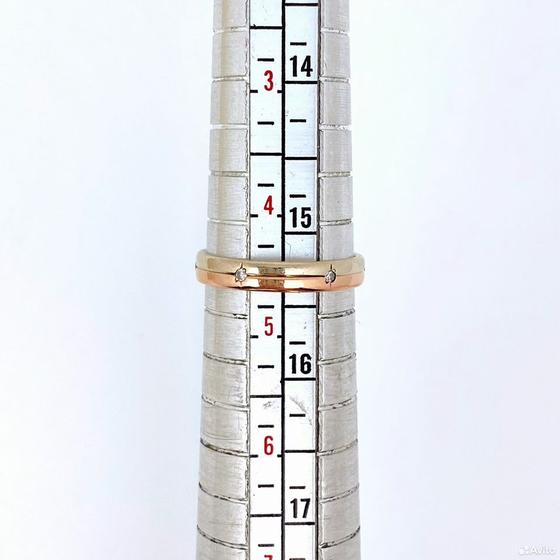 Золотое кольцо с камнями 585пр. размер: 15,3