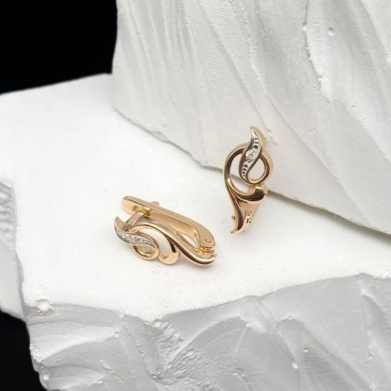 Золотые серьги с бриллиантами 585пр. вес: 3,14гр