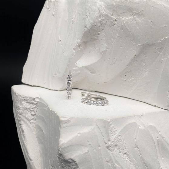 Золотые серьги с камнями 585пр. вес: 1,21гр