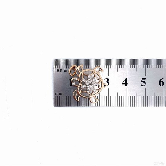Золотая подвеска с камнями 585пр. вес: 1,99гр