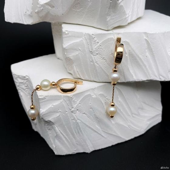 Золотые серьги с камнями 585пр. вес: 4,78гр