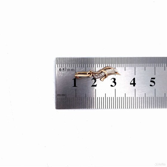 Золотая подвеска с камнями 585пр. вес: 0,97гр