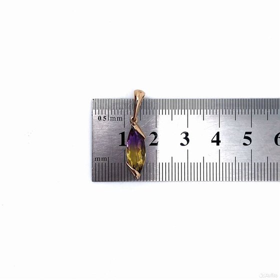 Золотая подвеска с камнем 585пр. вес: 1,64гр