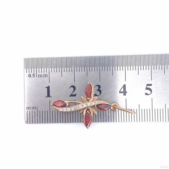 Золотой крест с камнями 585пр. вес: 3,15гр