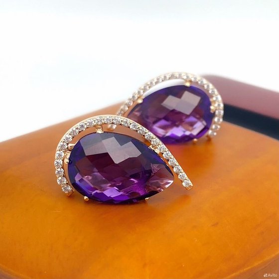 Золотые серьги с камнями 585пр. вес: 5,98гр