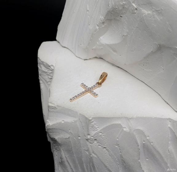 Золотой крест с камнями 585пр. вес: 0,51гр