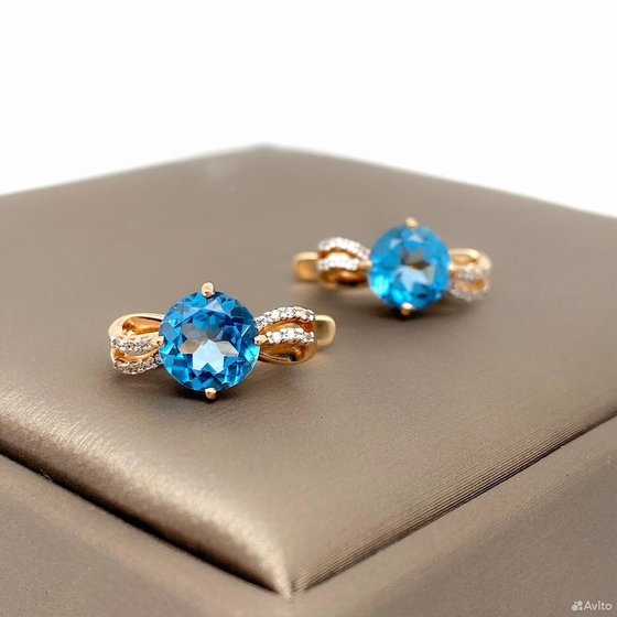 Золотые серьги с камнями 585пр. вес: 3,47гр