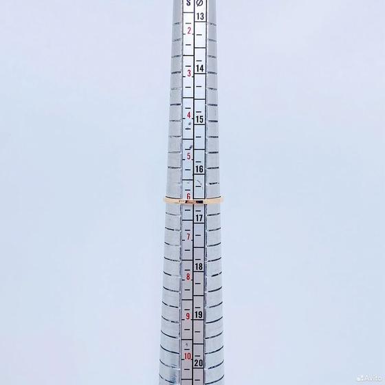 Золотое кольцо с камнем 585пр. размер: 16,5