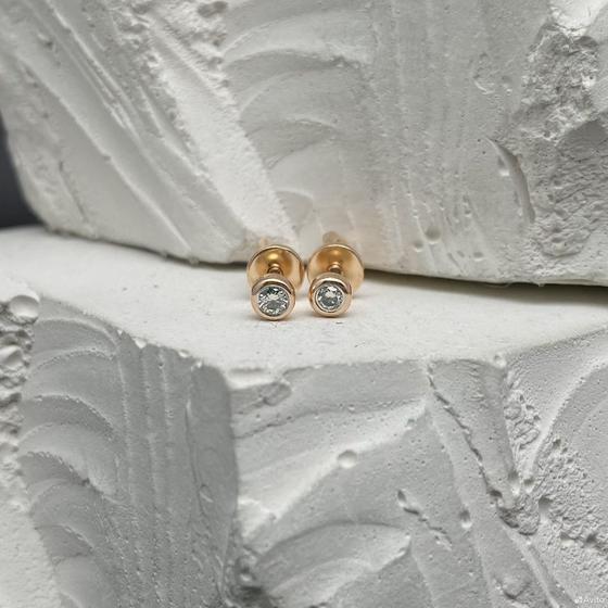 Золотые серьги с бриллиантами 585пр. вес: 1,02гр