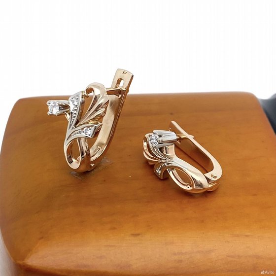 Золотые серьги с бриллиантами 585пр. вес: 4,96гр