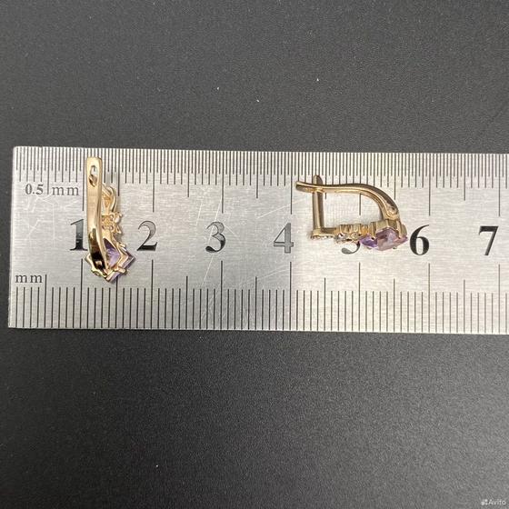 Золотые серьги с камнями 585пр. вес: 2,08гр