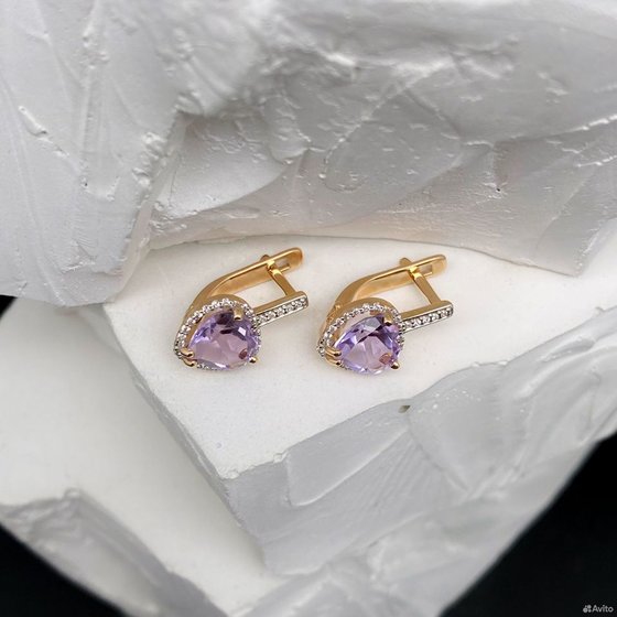 Золотые серьги с камнями 585пр. вес: 2,88гр