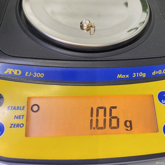 Золотая подвеска с камнем 585пр. вес: 1,06гр