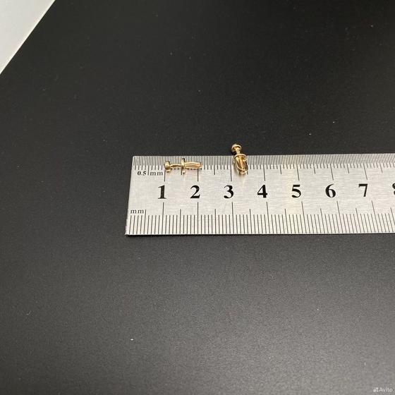 Золотые серьги с бриллиантами 585пр. вес: 1,02гр