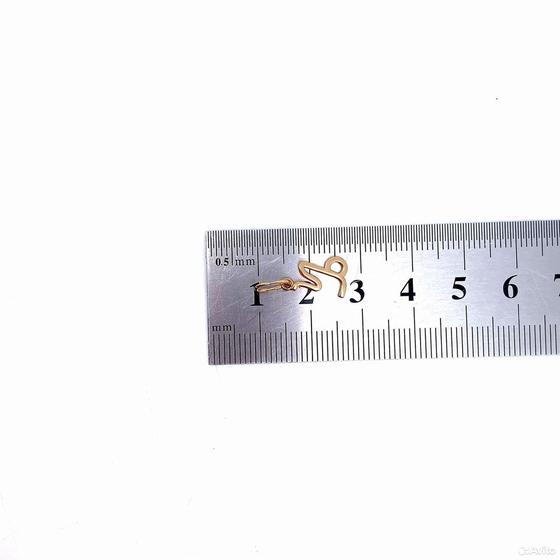 Золотая подвеска 585пр. вес: 0,68гр