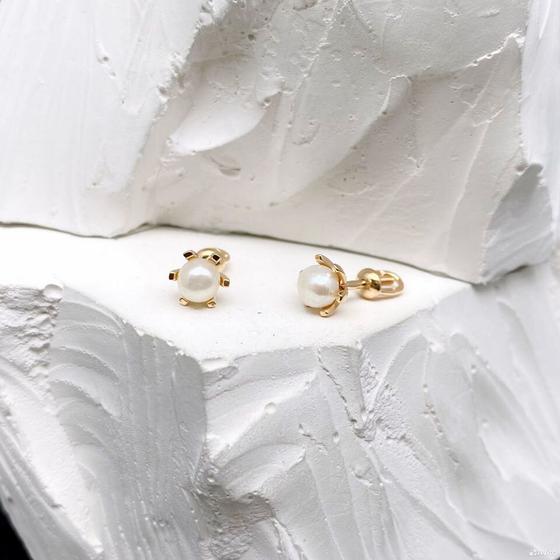 Золотые серьги с камнями 585пр. вес: 1,63гр