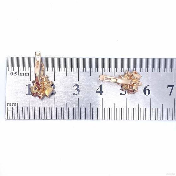 Золотые серьги с камнями 585пр. вес: 3,65гр