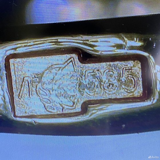 Золотое кольцо с камнями 585пр. размер: 15,6