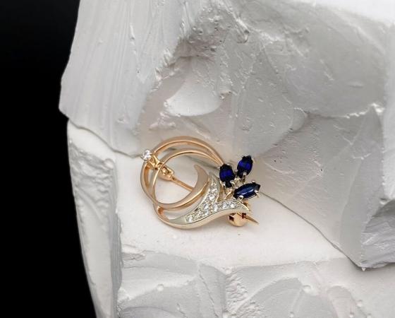 Золотая брошь с камнями 585пр. вес: 3,38гр