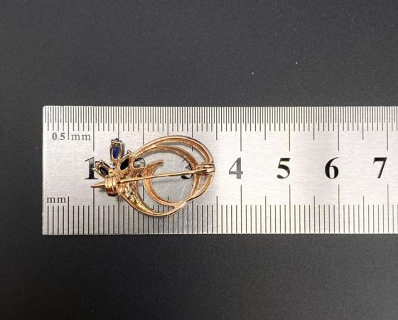 Золотая брошь с камнями 585пр. вес: 3,38гр